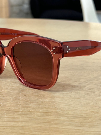Retrouvez les modèles phares de lunettes de la collection Céline pour cet été !